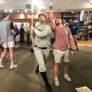 Meet your Posher, Peyton